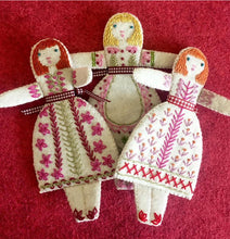 Load image into Gallery viewer, Three little folk dolls